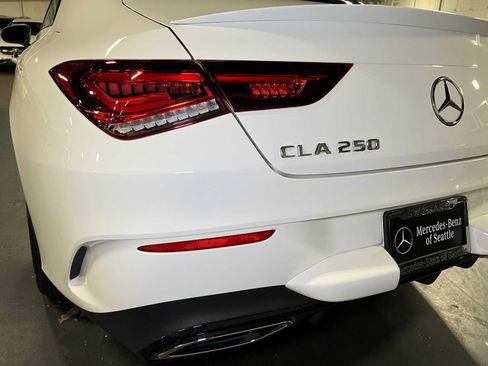 Used 2023 Mercedes-Benz CLA 250 4MATIC image 14
