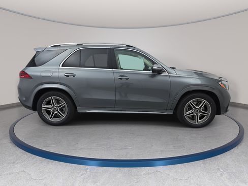 New 2026 Mercedes-Benz GLE 450 4MATIC image 4