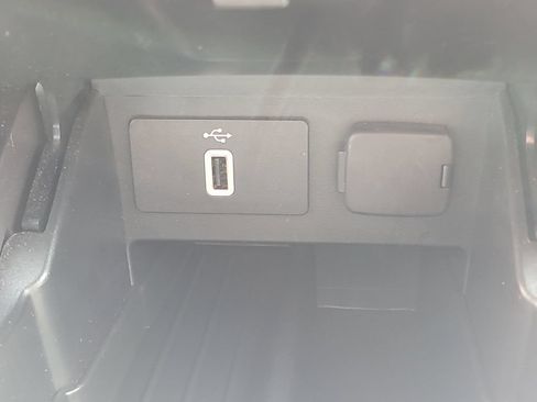 Certified 2019 Ford Explorer Limited w/ Class III Trailer Tow Package FWD image 27