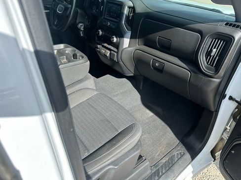 Used 2022 GMC Sierra 2500 Pro w/ Gooseneck/5TH Wheel Package image 16