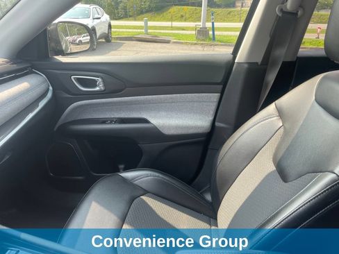 Used 2022 Jeep Compass Latitude w/ Convenience Group AWD/4WD image 6