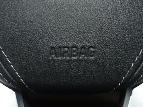 Used 2020 BMW 530i w/ Premium Package RWD image 30