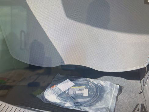 Used 2018 Chevrolet Bolt LT image 11