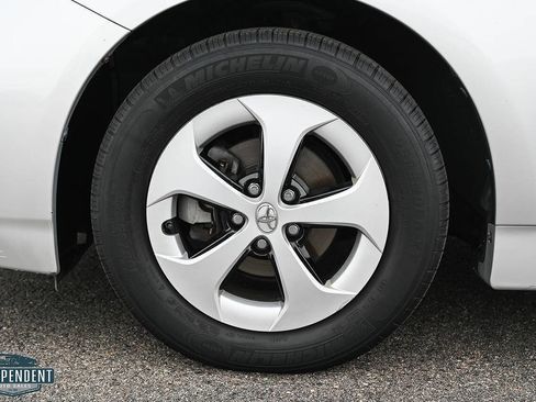 Used 2012 Toyota Prius Two image 7