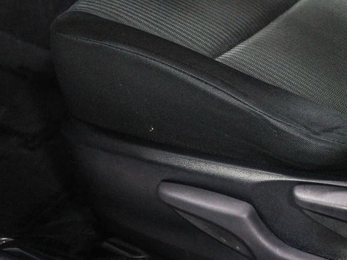 Used 2014 Toyota RAV4 LE FWD image 21