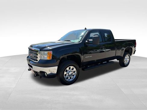 Used 2013 GMC Sierra 2500 SLE w/ SLE Preferred Package AWD/4WD image 7