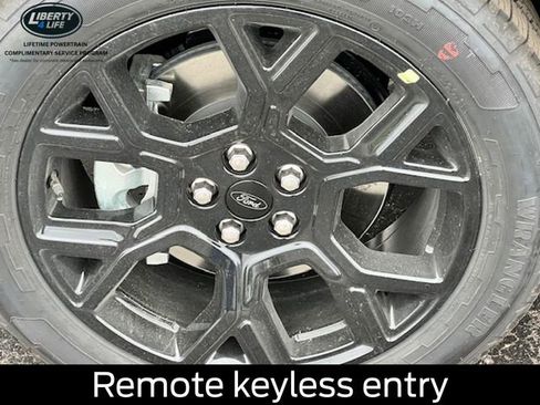 New 2025 Ford Maverick Lobo image 11