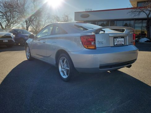 Used 2002 Toyota Celica GT-S image 3