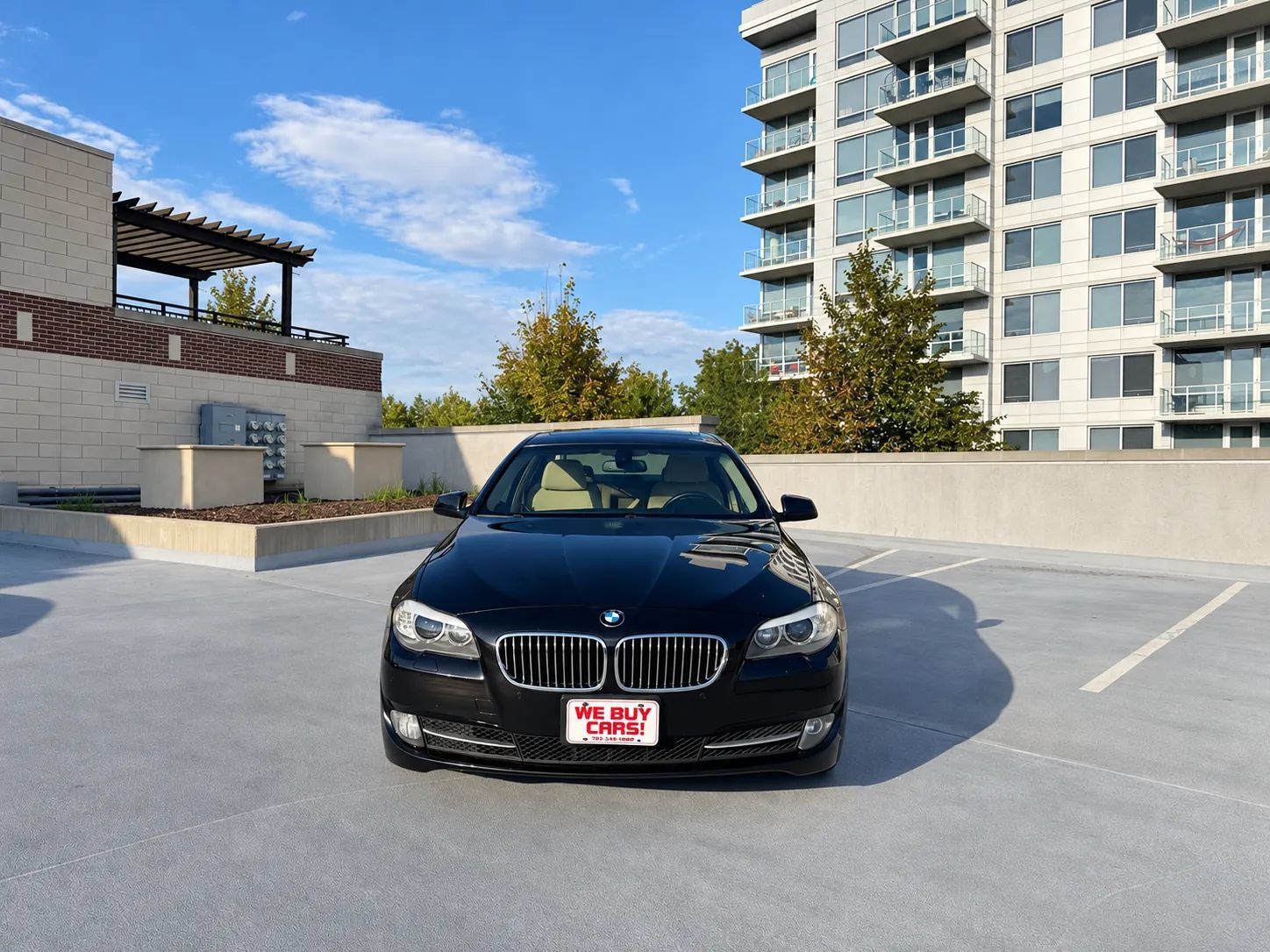 Used 2011 BMW 528i Sedan RWD image 6