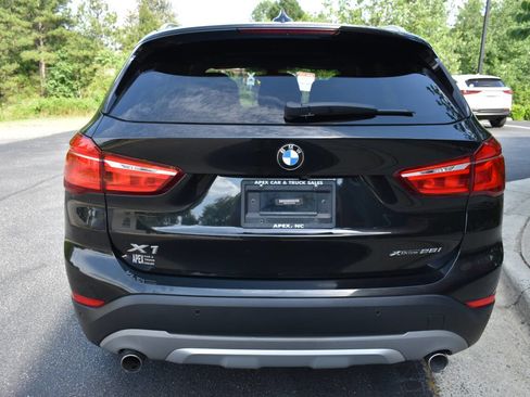 Used 2018 BMW X1 xDrive28i w/ Premium Package AWD/4WD image 6