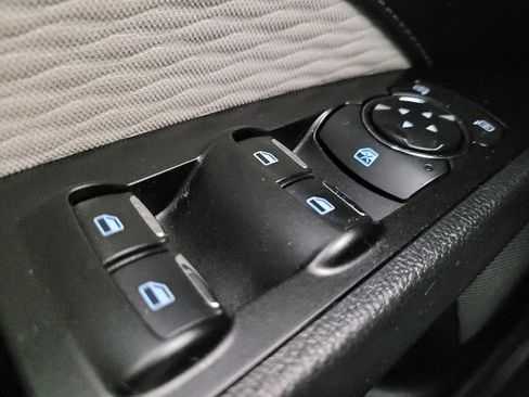 Used 2020 Ford Fusion SE w/ Equipment Group 151A image 27