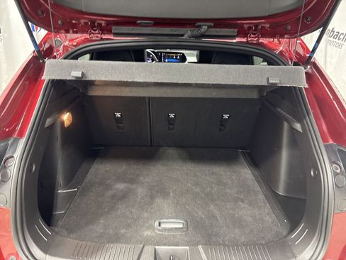 Used 2024 Chevrolet Trax RS w/ Driver Confidence Package image 9