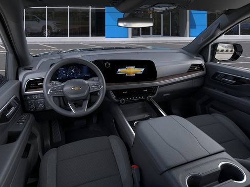 New 2026 Chevrolet Suburban LS w/ LS Custom Edition AWD/4WD image 39