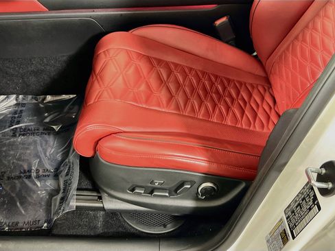 Used 2025 Genesis GV80 3.5T e-SC AWD/4WD image 19