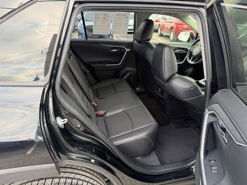 Used 2019 Toyota RAV4 Limited w/ Cold Weather Package image 10