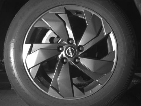 Used 2025 Nissan Rogue SV FWD image 15