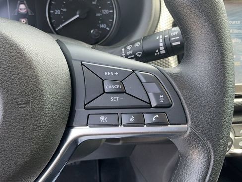 Certified 2024 Nissan Kicks SV FWD image 27
