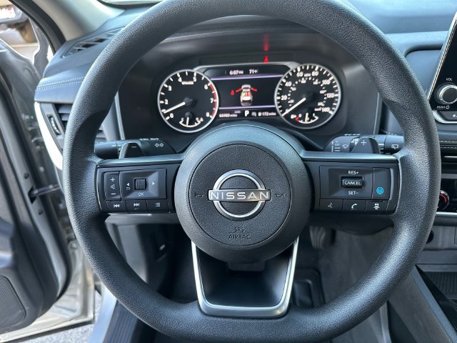 Used 2024 Nissan Rogue SV AWD/4WD image 12