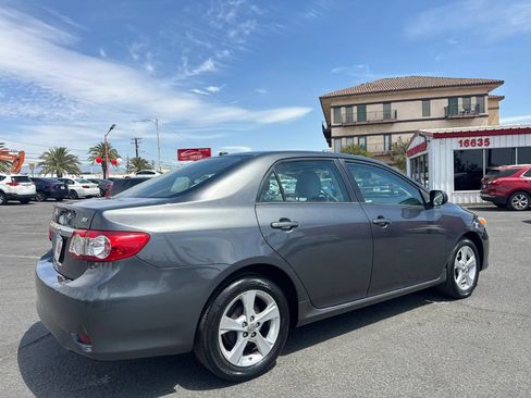 Used 2012 Toyota Corolla LE w/ Premium Pkg FWD image 12