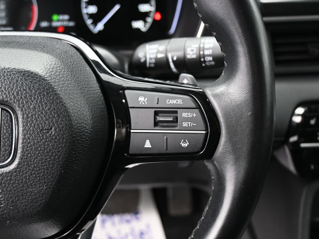 Used 2025 Honda Pilot EX-L image 14