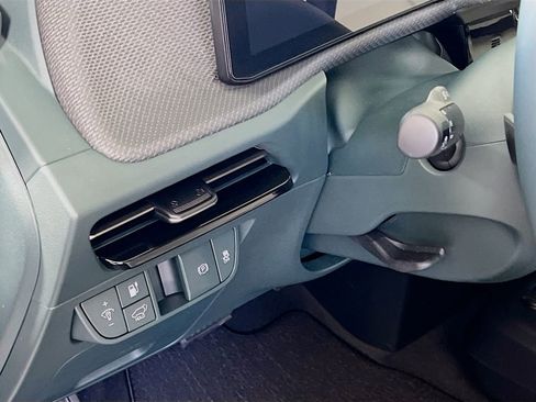 New 2025 Kia EV6 Wind image 10