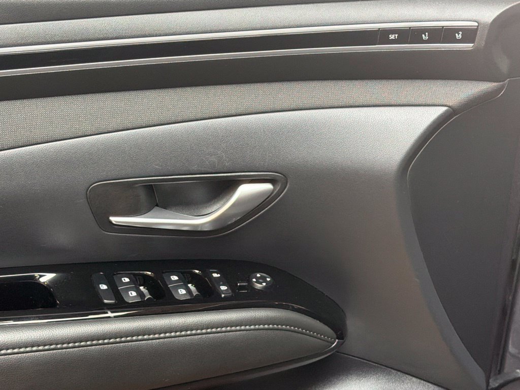 Used 2022 Hyundai Tucson Limited FWD image 23