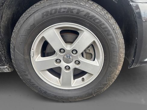 Used 2012 Dodge Grand Caravan SXT w/ UConnect Hands-Free Group FWD image 23