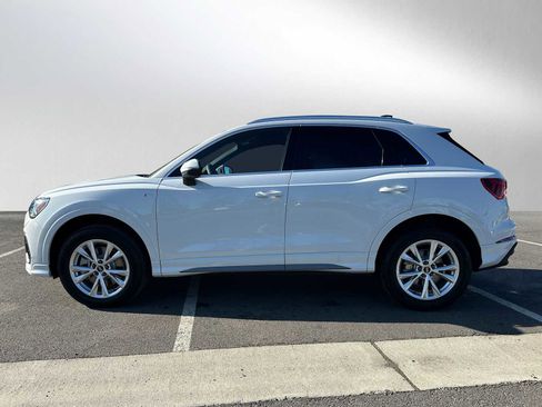 New 2025 Audi Q3 2.0T Premium image 2