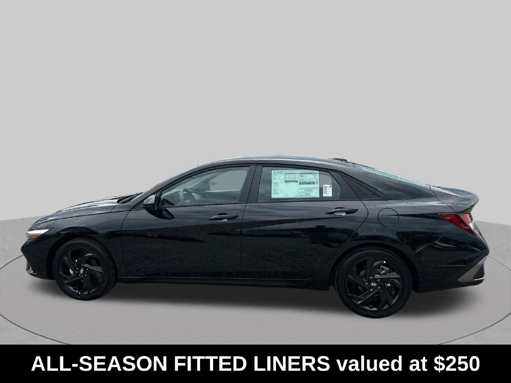 Used 2026 Hyundai Elantra Sport FWD image 2