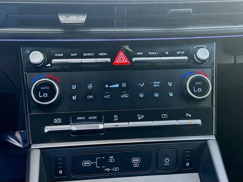 Used 2024 Hyundai Santa Fe Calligraphy image 13