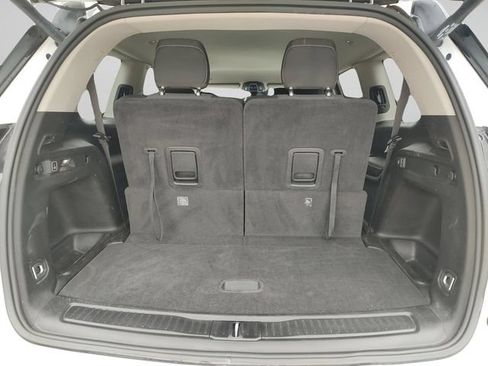Used 2021 Jeep Grand Cherokee L Laredo w/ Luxury Tech Group I AWD/4WD image 31