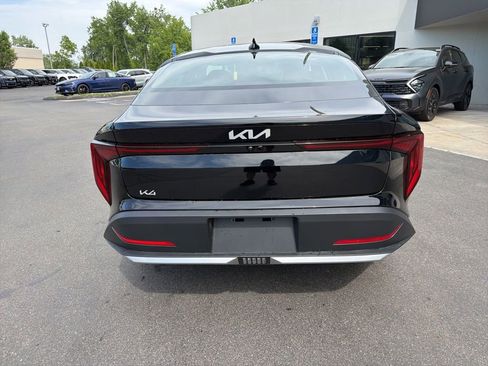 New 2026 Kia K4 FWD image 9