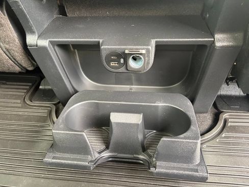 Used 2023 Ford F150 XLT AWD/4WD image 47