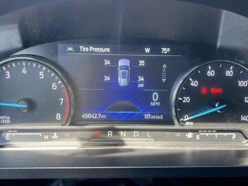 Certified 2023 Ford Explorer XLT w/ Equipment Group 202A AWD/4WD image 12