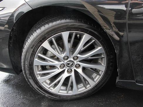 Used 2020 Lexus ES 350 w/ Premium Package image 40