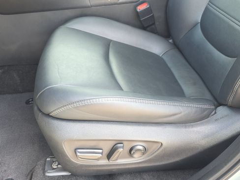 Used 2023 Toyota RAV4 XLE Premium AWD/4WD image 26