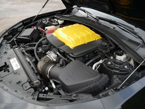Used 2020 Chevrolet Camaro ZL1 RWD image 80