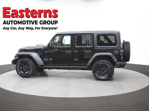 Used 2023 Jeep Wrangler Unlimited w/ Convenience Group AWD/4WD image 61
