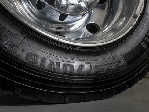 Used 2020 Ford F450 Platinum w/ FX4 Off-Road Package image 55