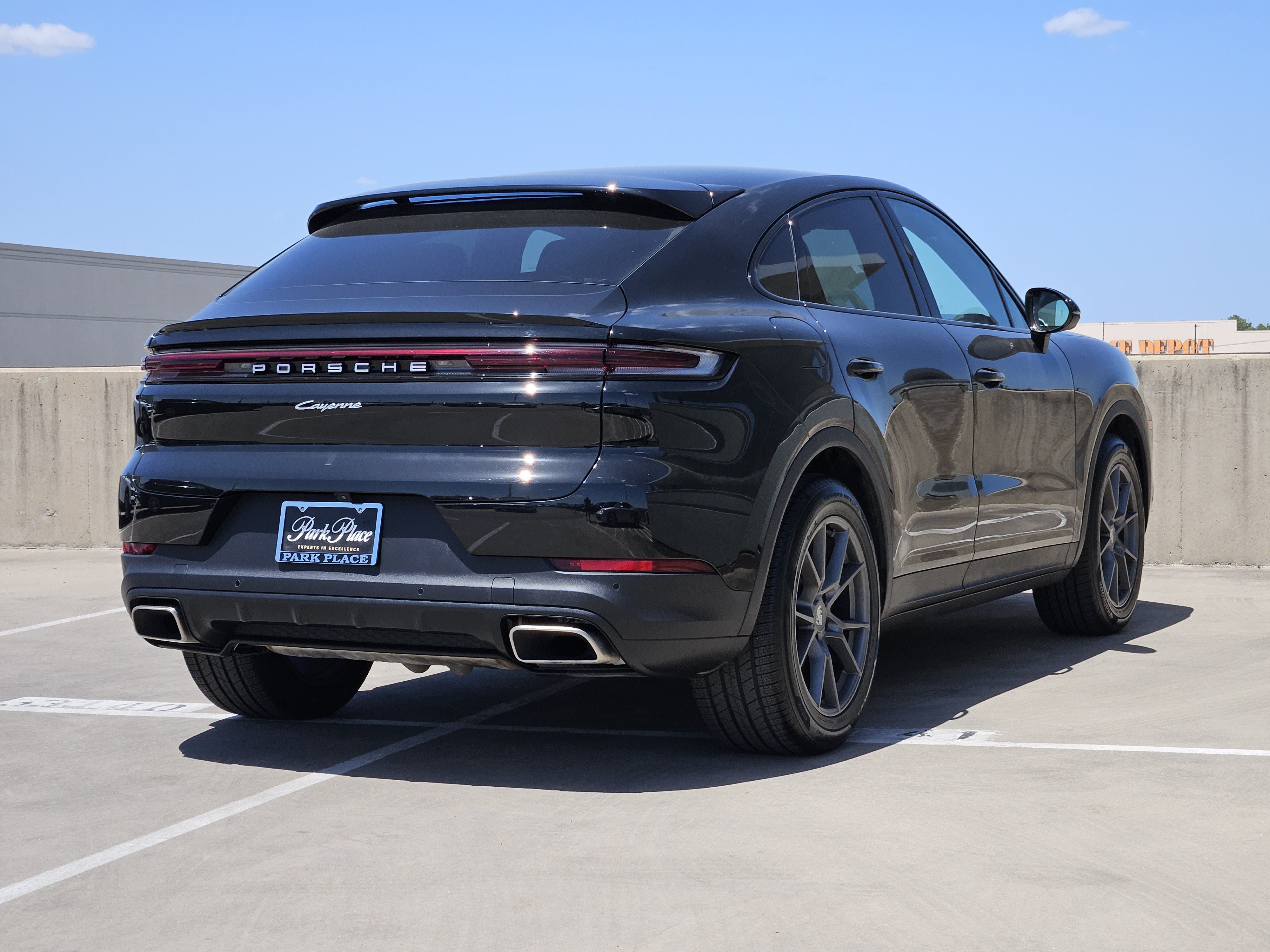 Certified 2026 Porsche Cayenne Coupe AWD/4WD image 8
