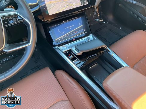 Used 2019 Audi e-tron Prestige w/ Prestige Package image 45