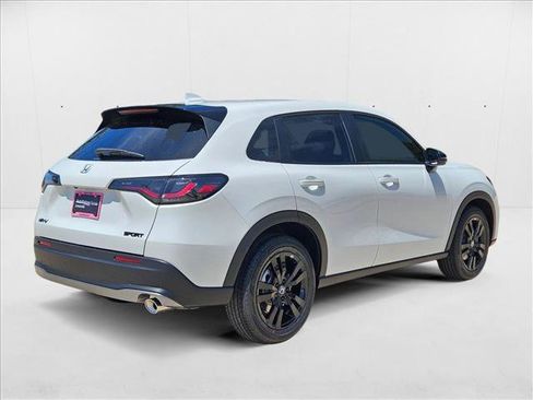 New 2026 Honda HR-V Sport image 2