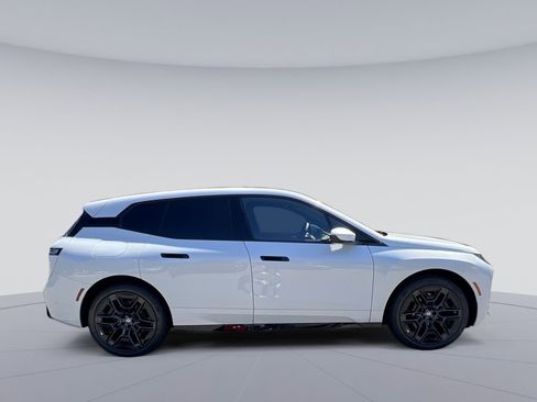 New 2026 BMW iX xDrive60 w/ M Sport Package image 6