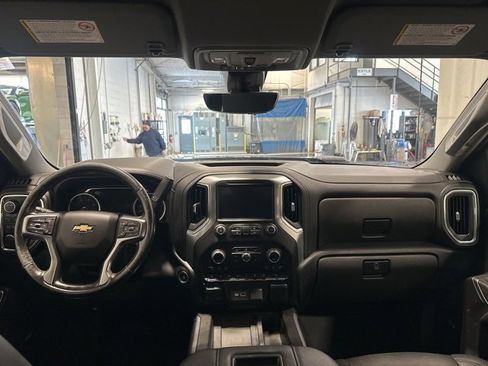 Used 2022 Chevrolet Silverado 2500 LTZ w/ LTZ Plus Package image 16