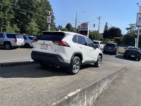 Certified 2024 Toyota RAV4 XLE w/ Convenience Package AWD/4WD image 7