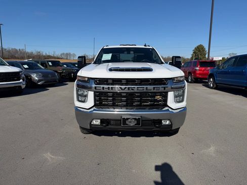 Used 2022 Chevrolet Silverado 3500 LT w/ Convenience Package image 6