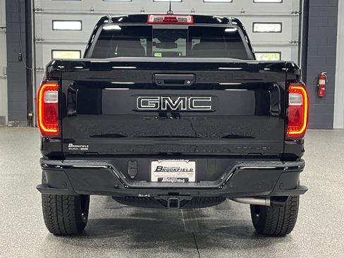 New 2026 GMC Canyon Denali w/ LPO, Denali Black Edition AWD/4WD image 4