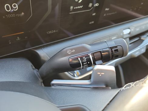 Certified 2025 Kia K4 GT-Line Turbo image 28