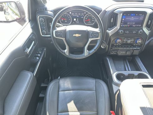 Used 2022 Chevrolet Silverado 1500 LTZ w/ LTZ Premium Package AWD/4WD image 17