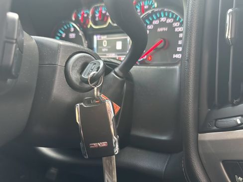 Used 2018 GMC Sierra 1500 SLT AWD/4WD image 23
